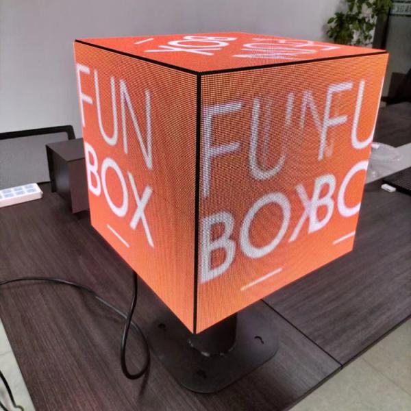 Indoor HD P2.5 Cube Indoor Led Video Wall 200x200mm SMD2020 With 6 faces LED Panels