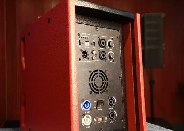 Cheap 600W Portable professional amplifier Class D with DSP Audio Processor Suitable for performing activities for sale