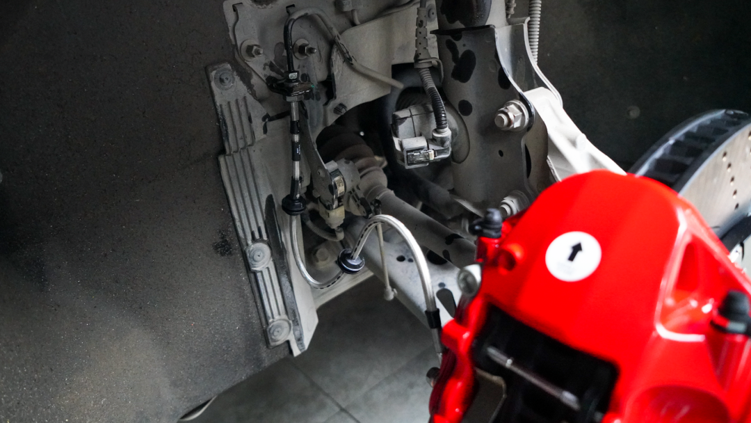 Front Big Brake Kit 6 Piston Caliper with 405x34mm rotor BBK auto brake system For Buick Enclave 20 inch car rim