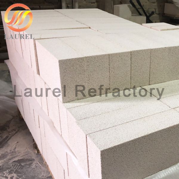 High Temperature Insulation Clay Fire Brick Lightweight , Refractory Insulating Brick