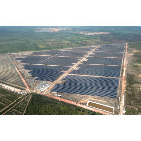 Aluminum Rails Solar Panel Ground Mounting Systems With Cement Foundation