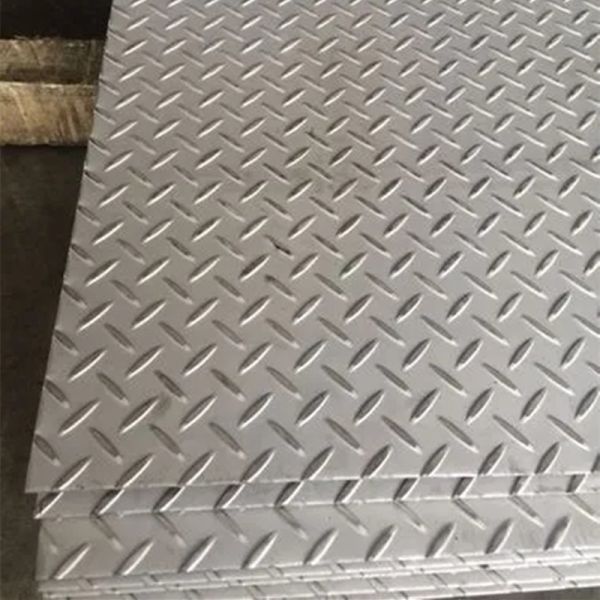 2mm 4mm Thick SS Checkered Sheet Anti Slip Stainless Steel Plate