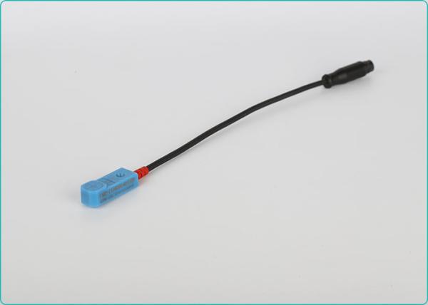 Cheap Square Type 2mm Vertical Sense Inductive Proximity Sensor Metal Detector Sensor for sale