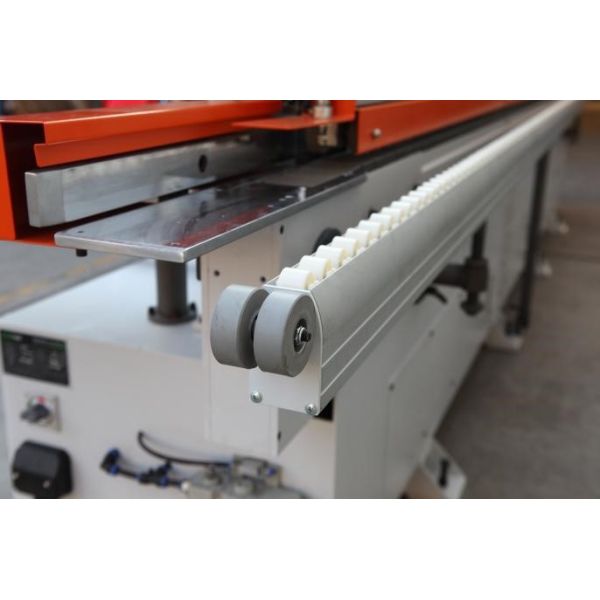 Hot Glue Edge Banding Machine Automatic For Aluminum Foil Honeycomb Panels