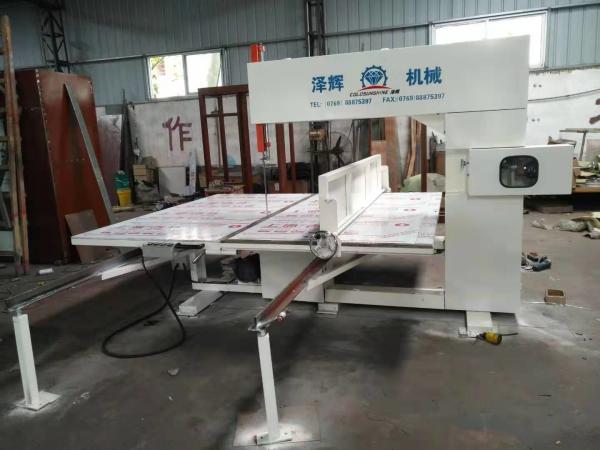 1.74KW Manual Vertical Foam Cutting Machine For Square Foam Block Cutting