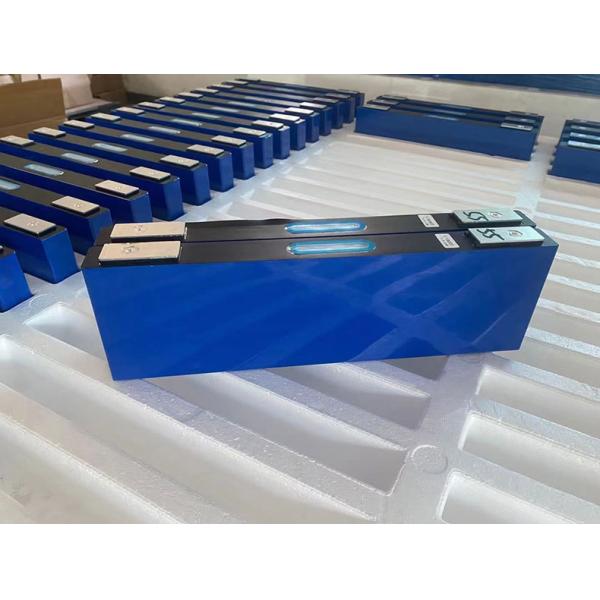 9000 Cycles Lithium Battery Cell Stable 300ah LiFePO4 Cell Screw Type