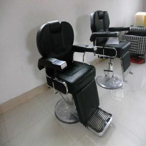 China black barber chair , metal armrest barber chair ,traditional barber chair ,salon chair on sale