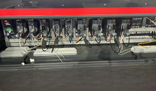 SIINO JIGUO TC-760Q Automatic Servo Windows Patching Machine With Corner Cutting& Creasing Function,Max. sheet size (mm):760*850,Film Sheet Thickness