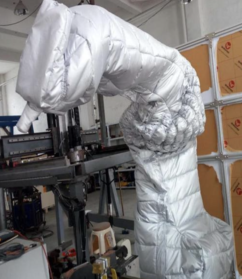 Temperature Controlled Protective Suit / High Temperature / Low Temperature With Robot