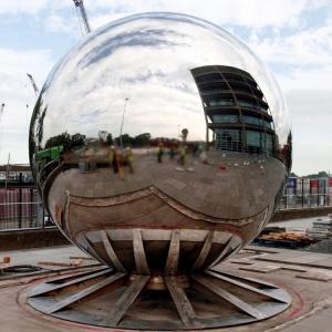 Quality OEM Outside Large Contemporary Ball Shape Metal Ball Garden Art Sculpture wholesale