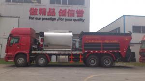 China Sinotruk 14m3 Hopper Capacity Road Maintenance Truck / Road Surfacing Equipment on sale
