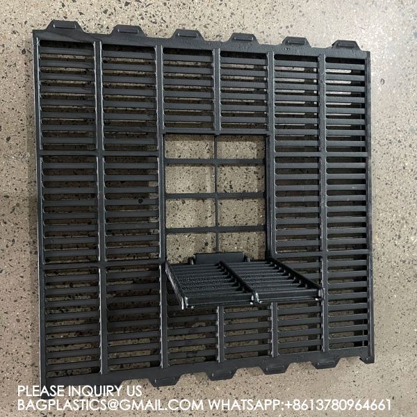 Durable 600*600mm Cast Iron Slat Floor Farrowing Crate For Sow For Animal Husbandry Equipment