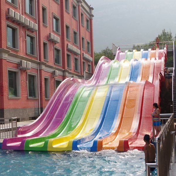 Large Capacity Custom Waterslides High Speed Racing Waterslide