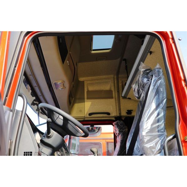 LNG-Powered Cost-effective Used Truck Shacman X3000 Tractor With Durable Chassis