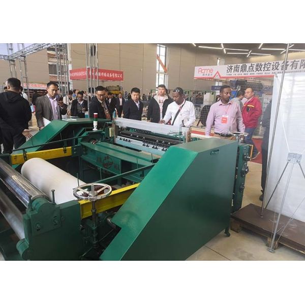 40-400 Mesh Wire Mesh Weaving Machine , Metal Mesh Machine With Long Life