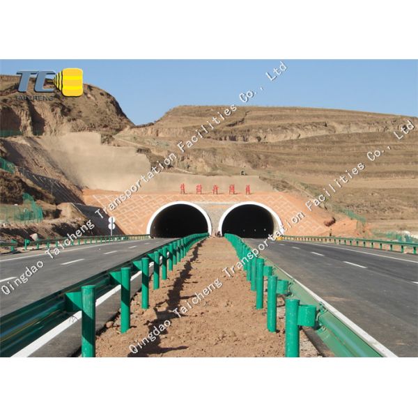 W-shaped Guardrail Highway Anti-collision Guardrail Hot-dip Galvanized Guardrail