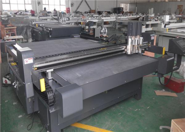 Convenient DCZ7X Series Paper Box Making Machine With Automatic Tool Setting