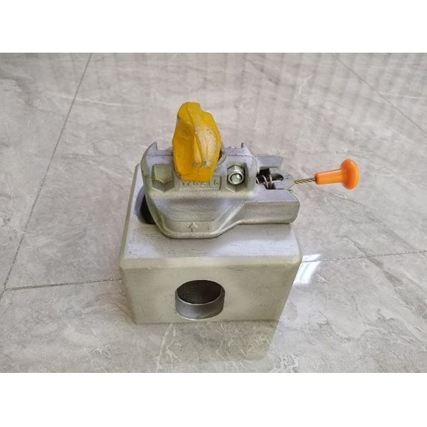 GL Certified Semi Automatic Twist Lock Container Lashing Straps and Hooks at ACE-LP-SA with Hot Dip Galvanized Surface