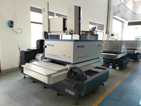 Elegant Appearance Medium Speed Wire Cutting Machine With Good Cutting