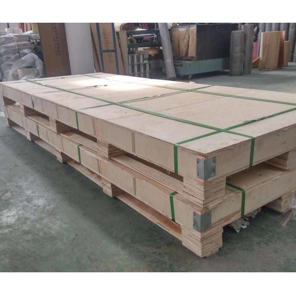 Customized Matt Black Powder Coated Perforated Wire Mesh Round Hole