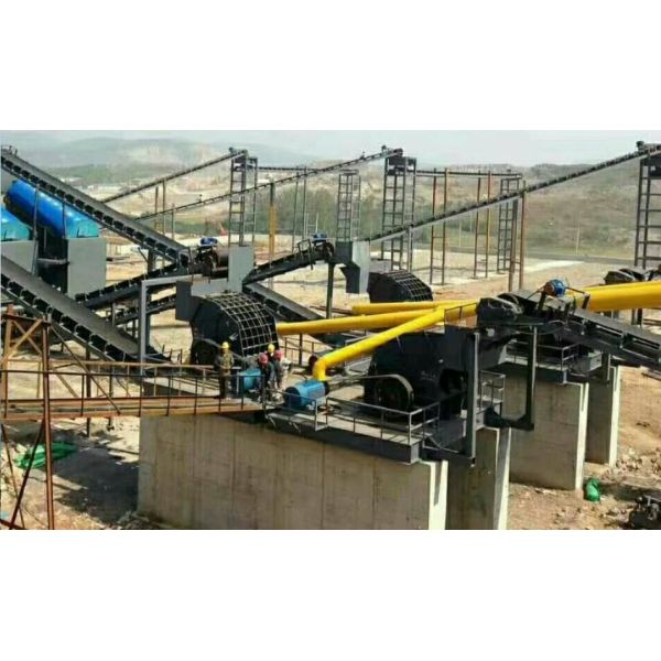 B500 Mobile Crusher Plant Basalt 150t H Belt Conveyor Ore