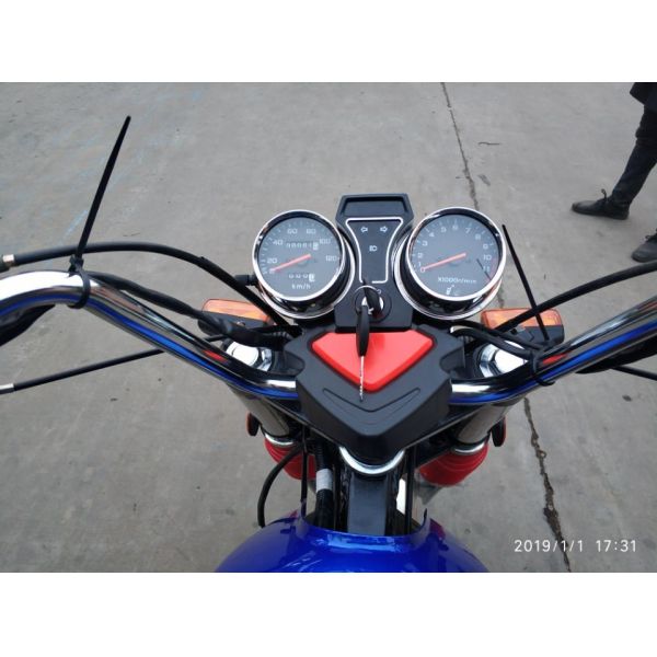 Heavy Loading Loncin 150CC Engine 1.5m*1.2m Gasoline Tricycle