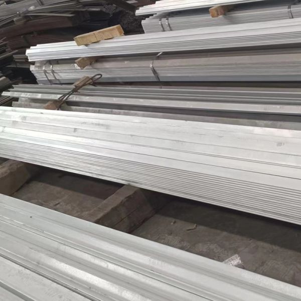 Shipbuilding Galv Angle Galvanized Hot Rolled L Angle Steel For Construction