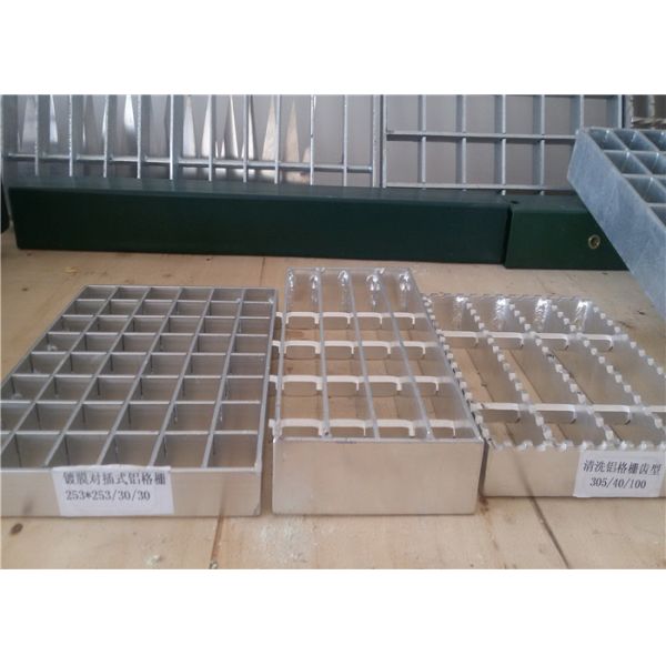 Press Welded Steel Bar Grating , Outdoor Drain Stainless Steel Open Mesh Flooring