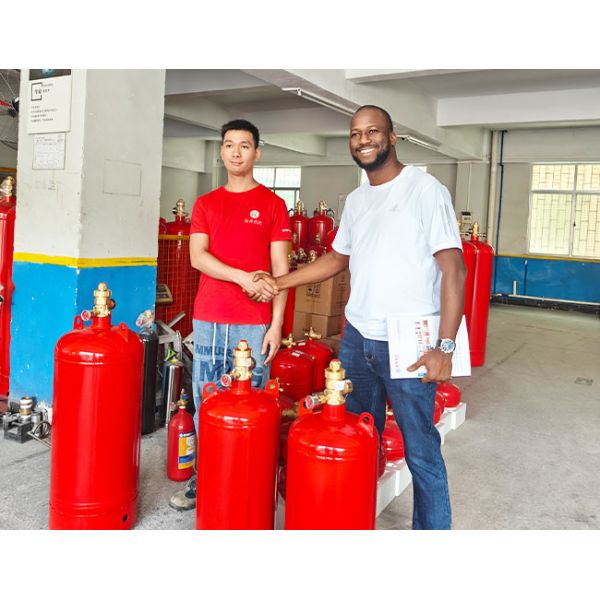 70-130L Environmental Friendly FM200 Cylinder Custom Fire Extinguishing System