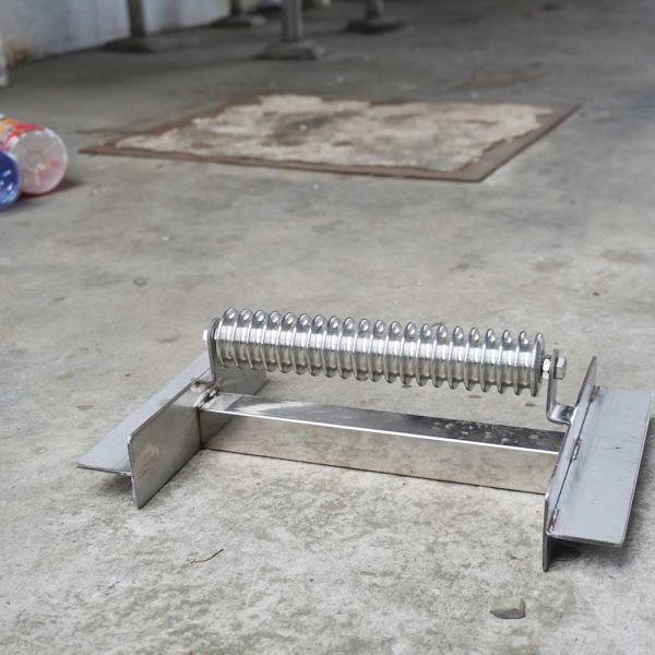 Plastic Extruder Parts Stainless Steel Roller Above Water Tank Corrosion Resistant